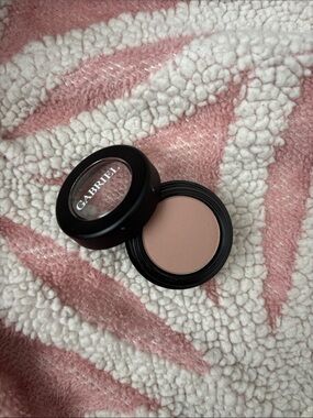 Gabriel Cosmetics Eyeshadow in “Sable”